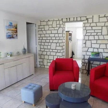 Foncillon - En Rez De Jardin Avec Veranda - Plage Lägenhet Royan