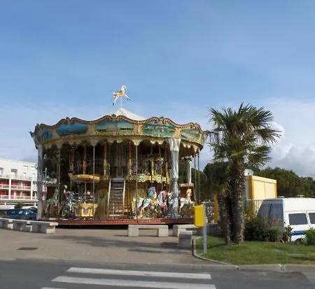Foncillon - En Rez De Jardin Avec Veranda - Plage Lägenhet Royan