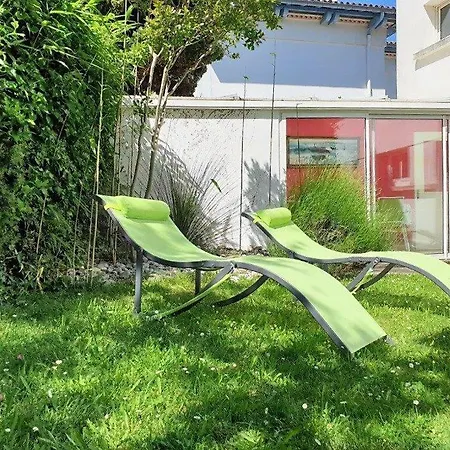 Foncillon - En Rez De Jardin Avec Veranda - Plage